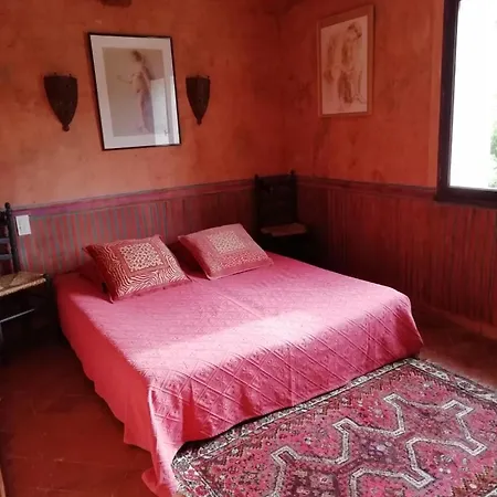 Les Hotes De Marie *